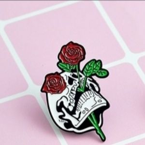 Skull & Roses Enamel Pin